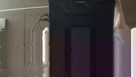 Snapshot of captnprop chatting on March 3, 4:40 am Cap online show from March 3, 4:40 am