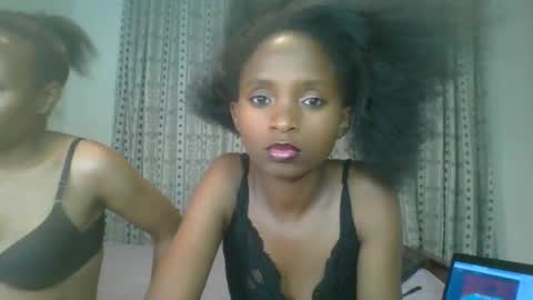 Snapshot of carababey chatting on February 17, 5:43 pm carababey online show from February 17, 5:43 pm