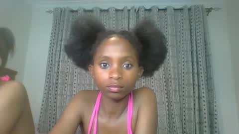 Snapshot of carababey chatting on February 18, 12:15 am carababey online show from February 18, 12:15 am