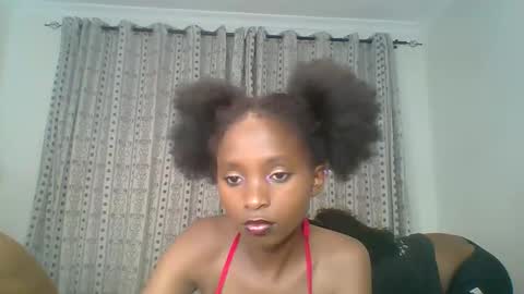 Snapshot of carababey chatting on February 18, 5:21 pm carababey online show from February 18, 5:21 pm