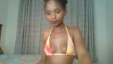 Snapshot of carababey chatting on March 1, 5:16 pm carababey online show from March 1, 5:16 pm