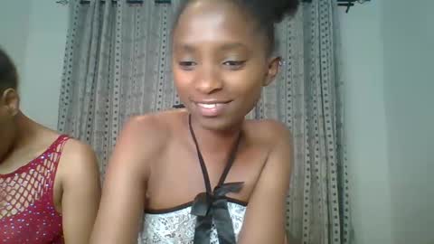 Snapshot of carababey chatting on March 2, 4:42 pm carababey online show from March 2, 4:42 pm