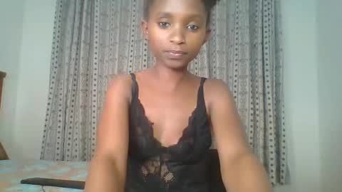 Snapshot of carababey chatting on March 4, 2:27 am carababey online show from March 4, 2:27 am