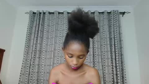 Snapshot of carababey chatting on March 4, 11:22 pm carababey online show from March 4, 11:22 pm