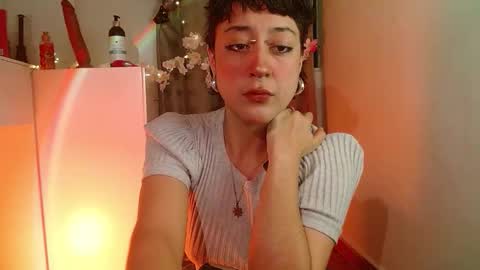 Snapshot of caraenaranja chatting on October 17, 3:42 am Amy online show from October 17, 3:42 am
