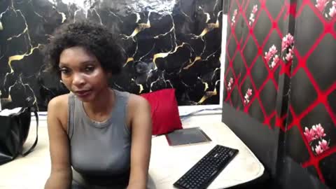 Snapshot of caramelminxx_ chatting on July 22, 7:33 am caramelminxx_ online show from July 22, 7:33 am