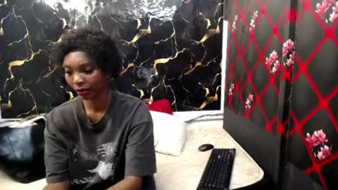 Snapshot of caramelminxx_ chatting on July 26, 7:59 am caramelminxx_ online show from July 26, 7:59 am