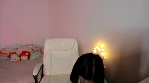 Snapshot of caramelo_xox chatting on March 2, 10:56 am online show from March 2, 10:56 am