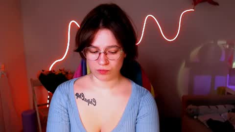 Mary online show from April 30, 1:56 am