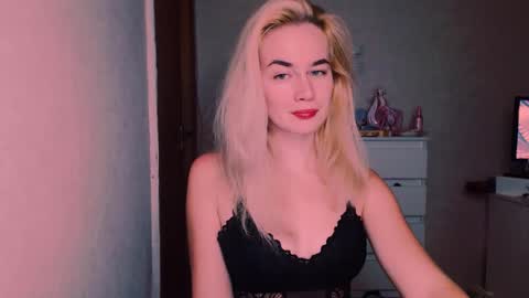 Carin online show from October 22, 7:02 pm