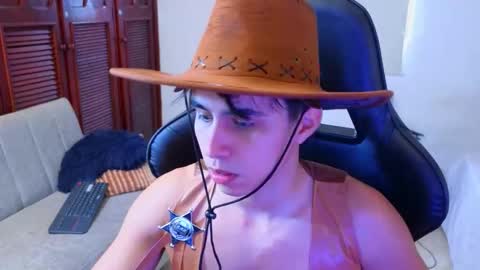 carl_dixon online show from October 31, 5:03 pm