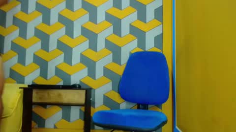 Snapshot of carl_jhonson1 chatting on January 4, 11:27 pm carl_jhonson1 online show from January 4, 11:27 pm