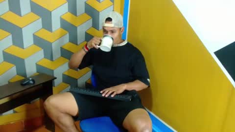 Snapshot of carl_jhonson1 chatting on January 7, 2:41 pm carl_jhonson1 online show from January 7, 2:41 pm