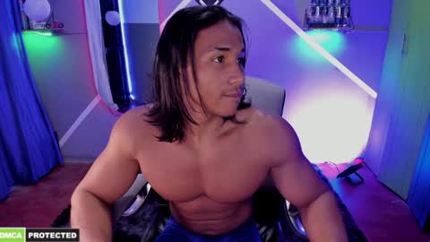 Snapshot of carl_smithh chatting on December 12, 7:52 am Carl online show from December 12, 7:52 am