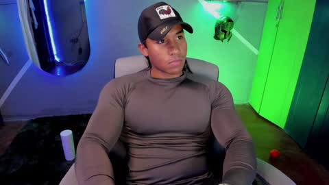 Snapshot of carl_smithh chatting on January 25, 4:56 am Carl online show from January 25, 4:56 am