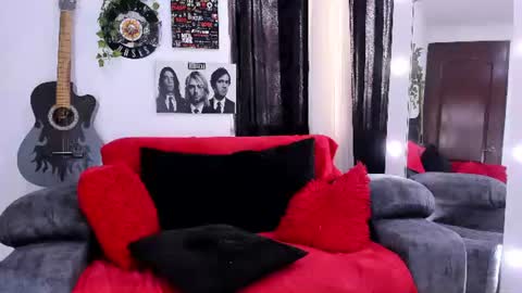 Snapshot of carla_gsex chatting on July 15, 11:37 am Carla online show from July 15, 11:37 am