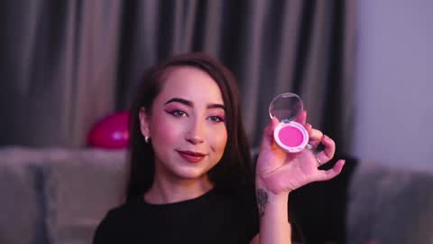 Snapshot of carlagavin chatting on December 5, 6:32 am CarlaGavin online show from December 5, 6:32 am