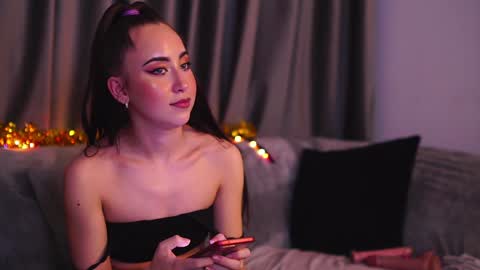 Snapshot of carlagavin chatting on December 31, 2:36 pm CarlaGavin online show from December 31, 2:36 pm