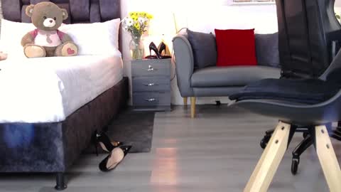 Carla independent model    online show from December 7, 5:37 am