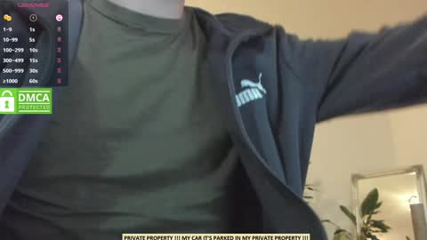 Snapshot of carlasquirt chatting on January 9, 8:33 pm CarlaSquirt online show from January 9, 8:33 pm