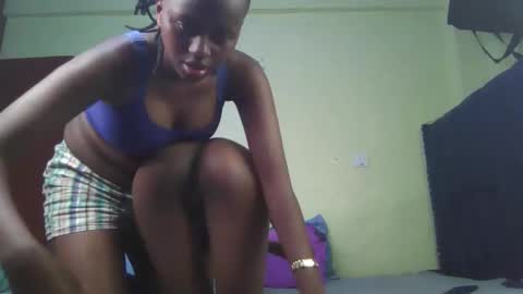 Snapshot of carlex_ chatting on October 6, 10:07 pm carlex_ online show from October 6, 10:07 pm
