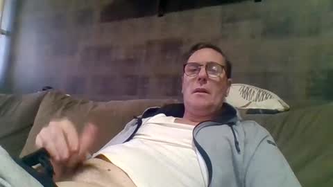 Snapshot of carlonebraska112233 chatting on February 6, 3:31 pm carlonebraska112233 online show from February 6, 3:31 pm