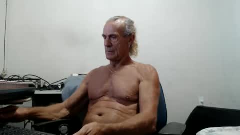 carlos online show from March 14, 8:58 pm