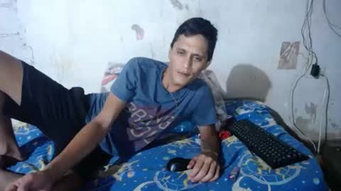 carlos_steven online show from March 30, 12:00 am