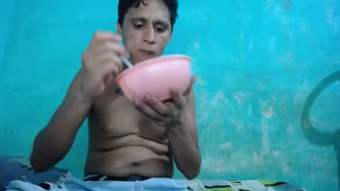 Snapshot of carlos_steven chatting on June 17, 5:54 am carlos_steven online show from June 17, 5:54 am