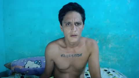 Snapshot of carlos_steven chatting on June 18, 2:23 am carlos_steven online show from June 18, 2:23 am