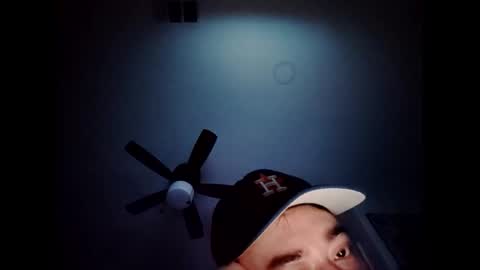 Snapshot of carloscastro9960 chatting on March 3, 7:14 am Los99602521 online show from March 3, 7:14 am