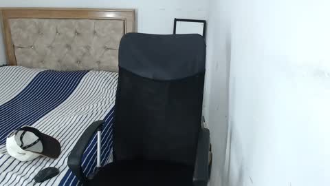 carlossmi01 online show from September 13, 11:32 am