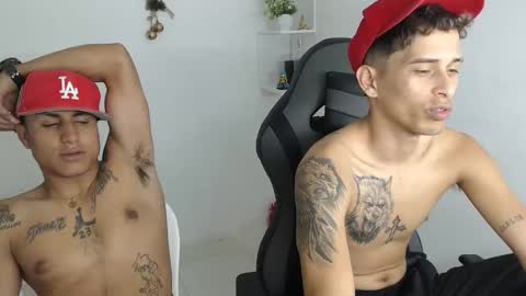 carlossmi01 online show from February 10, 10:03 pm