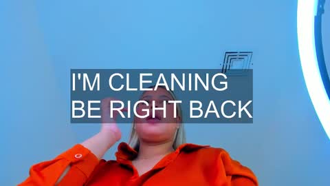 Snapshot of carlota_peach chatting on February 7, 6:03 am Andrea online show from February 7, 6:03 am