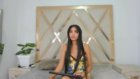 carlotaasm online show from March 5, 5:14 am