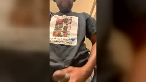 Snapshot of carlrichard12 chatting on June 29, 1:11 pm carlrichard12 online show from June 29, 1:11 pm
