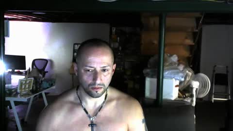 Carl online show from December 12, 8:47 am