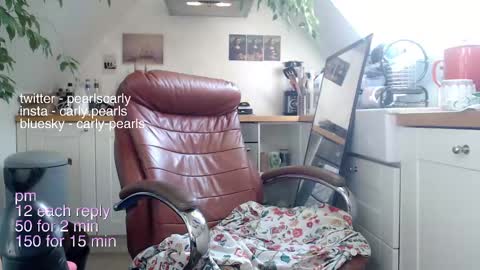 Carly Pearls online show from March 6, 8:08 am