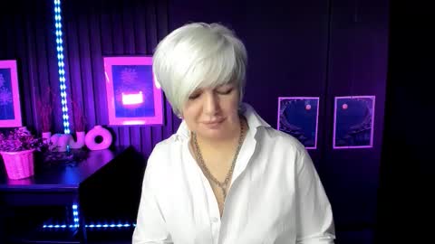 Carmen online show from December 1, 10:04 pm