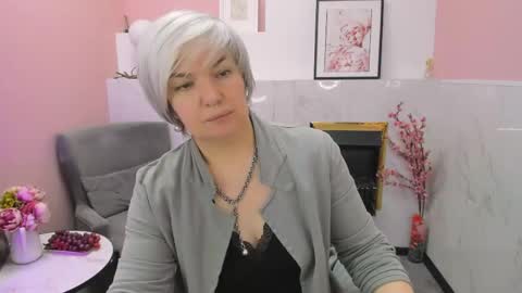Snapshot of carmensoft chatting on April 29, 9:13 am Carmen online show from April 29, 9:13 am