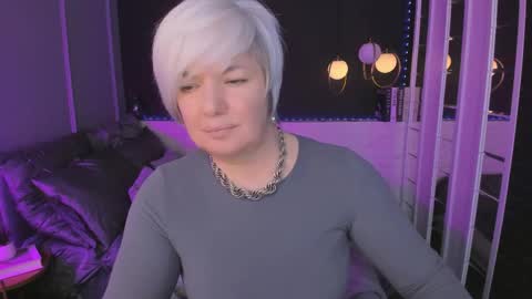 Snapshot of carmensoft chatting on May 5, 10:18 pm Carmen online show from May 5, 10:18 pm