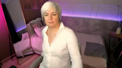Snapshot of carmensoft chatting on May 25, 8:53 am Carmen online show from May 25, 8:53 am