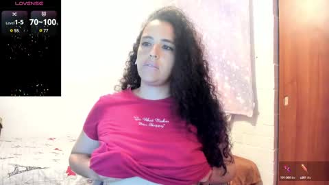 Snapshot of carol_diazz chatting on February 12, 8:40 pm carol I broadcast from 3-9 pm Chicago USA online show from February 12, 8:40 pm