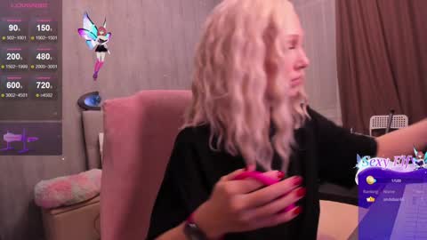 carol_may_ online show from January 7, 4:16 pm