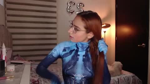 Snapshot of carolayn12 chatting on December 23, 10:44 pm Carolayn online show from December 23, 10:44 pm