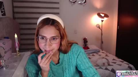 Snapshot of carolayn12 chatting on January 10, 2:25 am Carolayn online show from January 10, 2:25 am