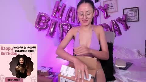 Snapshot of caroliine__ chatting on March 8, 6:16 pm Caroline online show from March 8, 6:16 pm