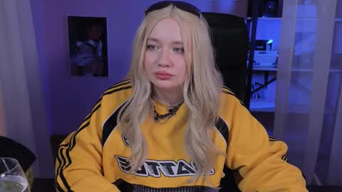 Mira online show from October 25, 5:26 am