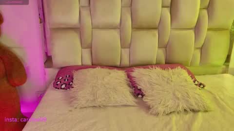 caroline online show from February 4, 4:29 am