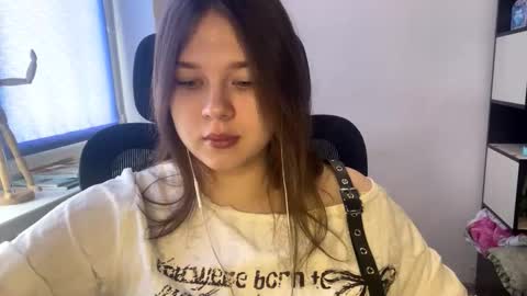 Snapshot of carolindueno chatting on February 28, 7:42 am carolindueno online show from February 28, 7:42 am